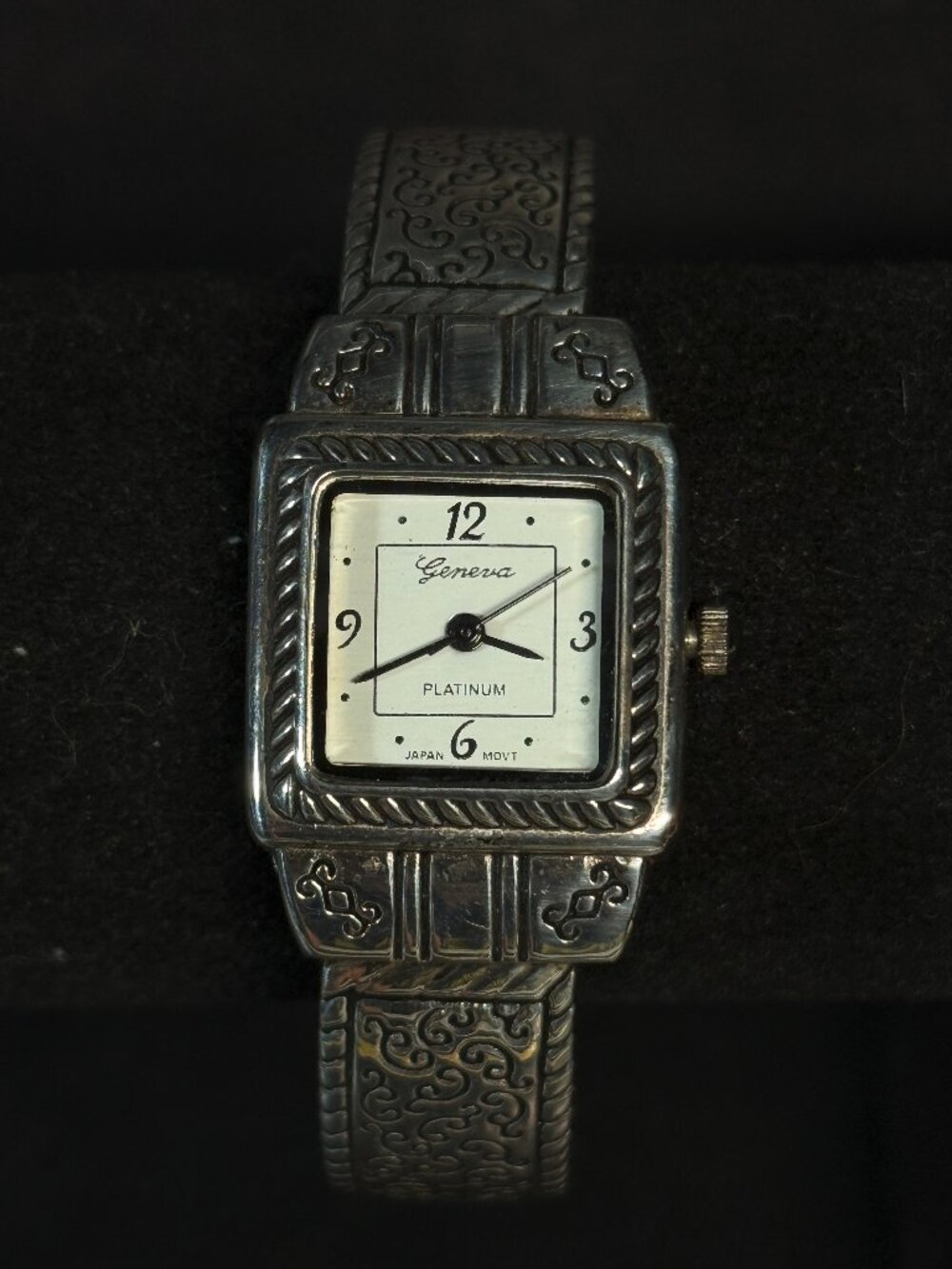 Geneva Platinum Cuff Bracelet Watch Silver Tone Japan Movt New Battery